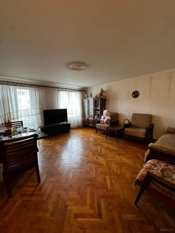 Satılır 3 otaqlı mənzil 92 m²