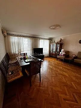 Satılır 3 otaqlı mənzil 92 m²