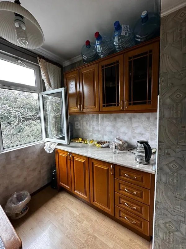 Satılır 3 otaqlı mənzil 92 m²