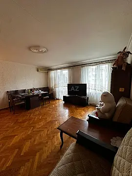 Satılır 3 otaqlı mənzil 92 m²