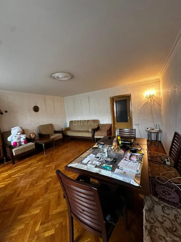 Satılır 3 otaqlı mənzil 92 m²