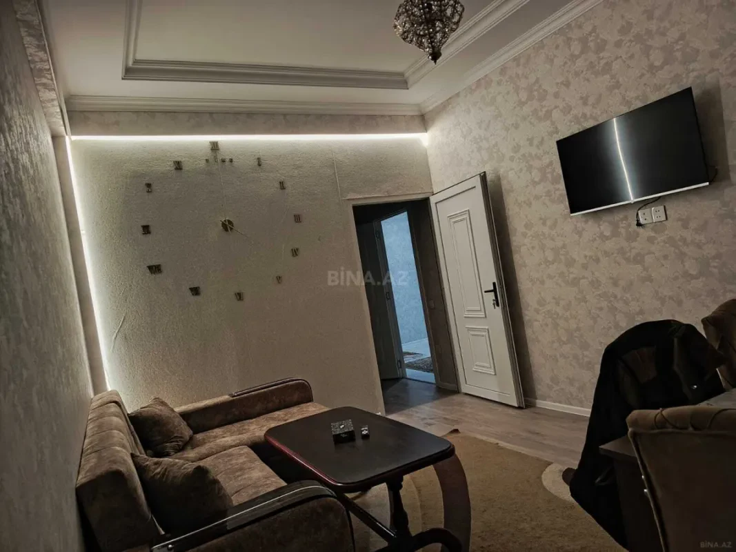 Kirayə verilir 2 otaqlı mənzil 76 m²