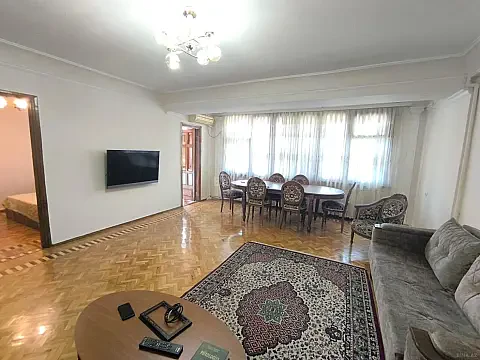 Kirayə verilir 3 otaqlı mənzil 100 m² — Bakı 3 otaq 100.00 m²
