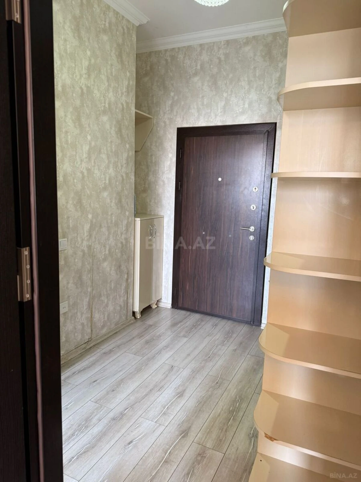 Kirayə verilir 2 otaqlı mənzil 57 m²