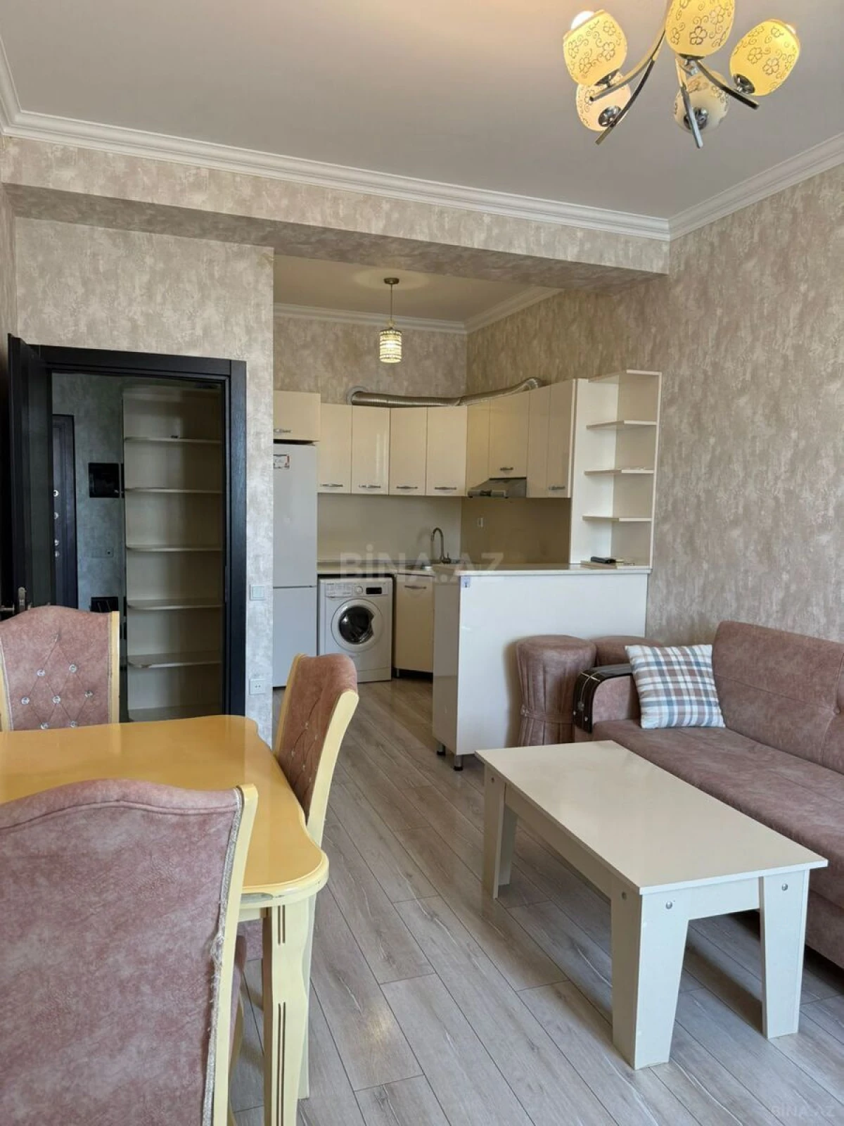 Kirayə verilir 2 otaqlı mənzil 57 m²