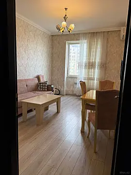 Kirayə verilir 2 otaqlı mənzil 57 m²