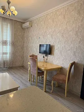 Kirayə verilir 2 otaqlı mənzil 57 m²