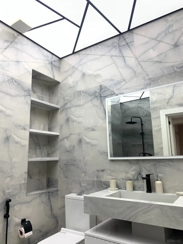 Satılır 4 otaqlı mənzil 117 m²