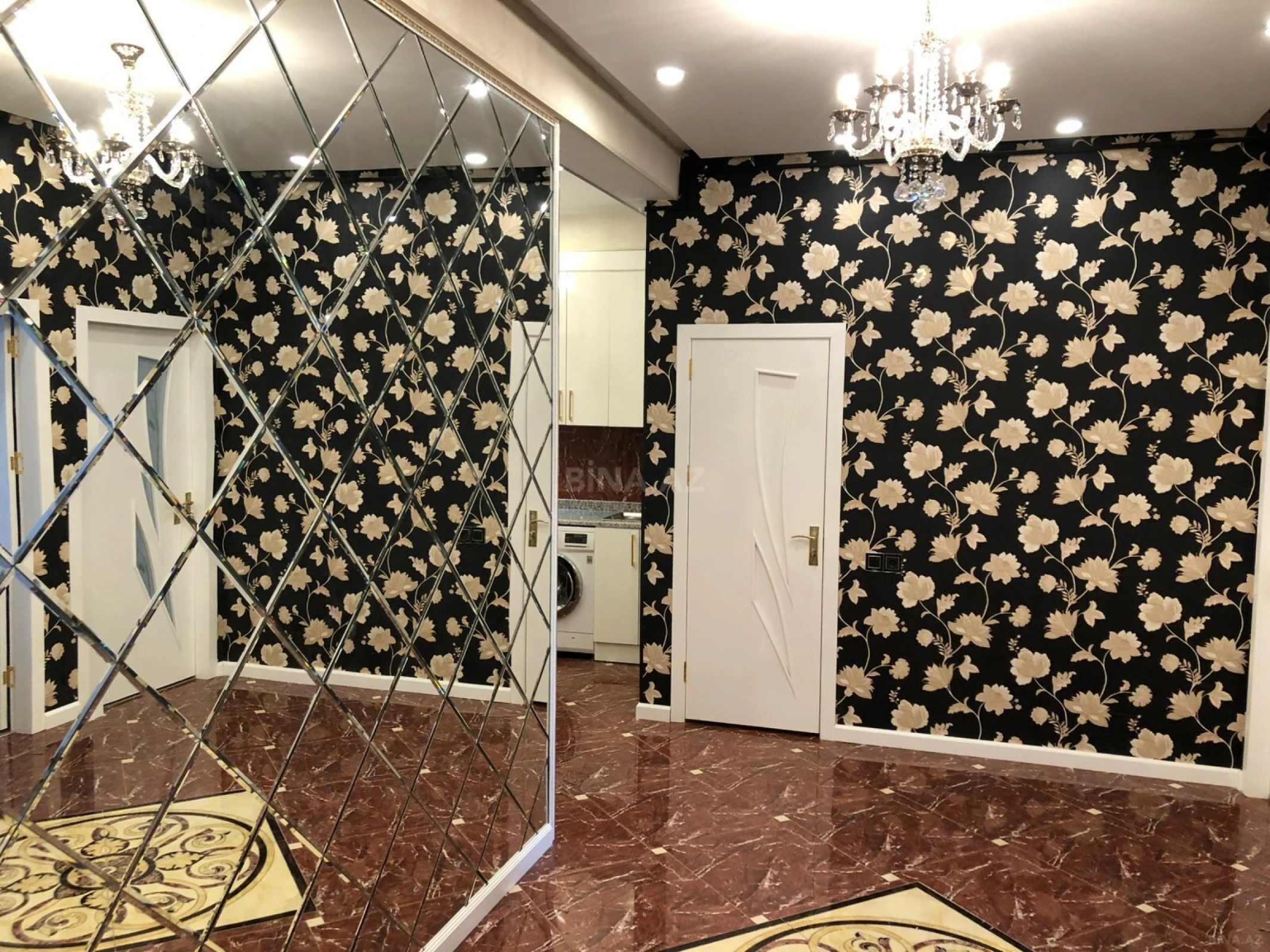 Kirayə verilir 3 otaqlı mənzil 130 m²