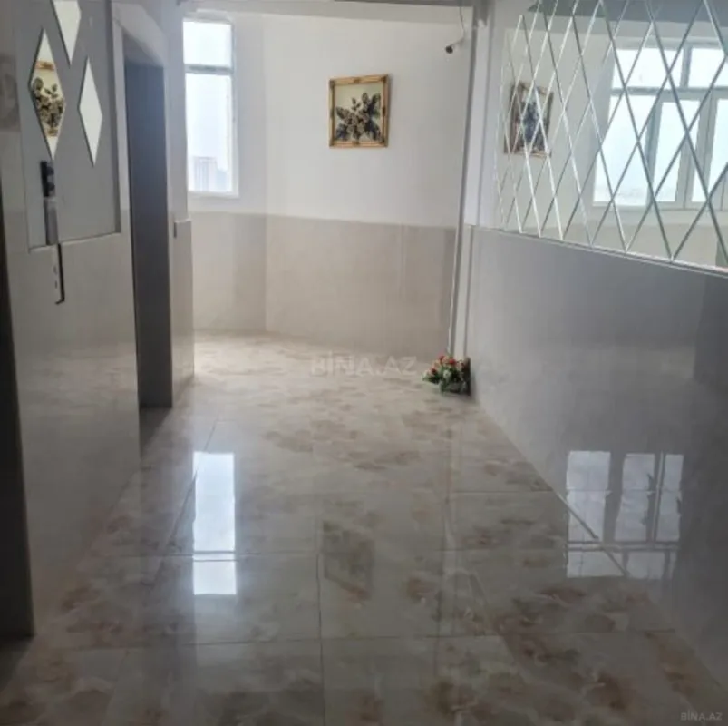 Satılır 2 otaqlı mənzil 92 m²