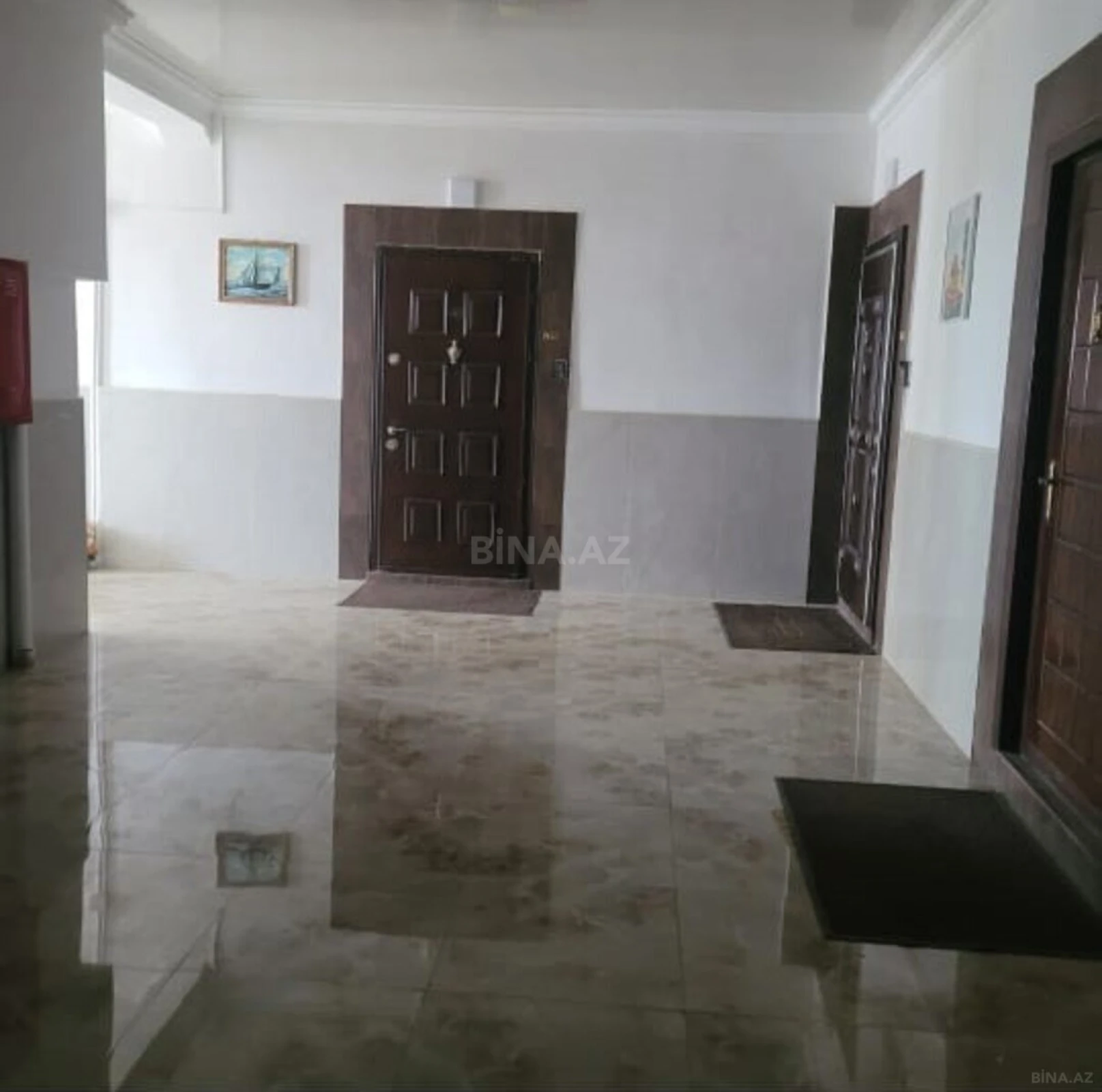 Satılır 2 otaqlı mənzil 92 m²