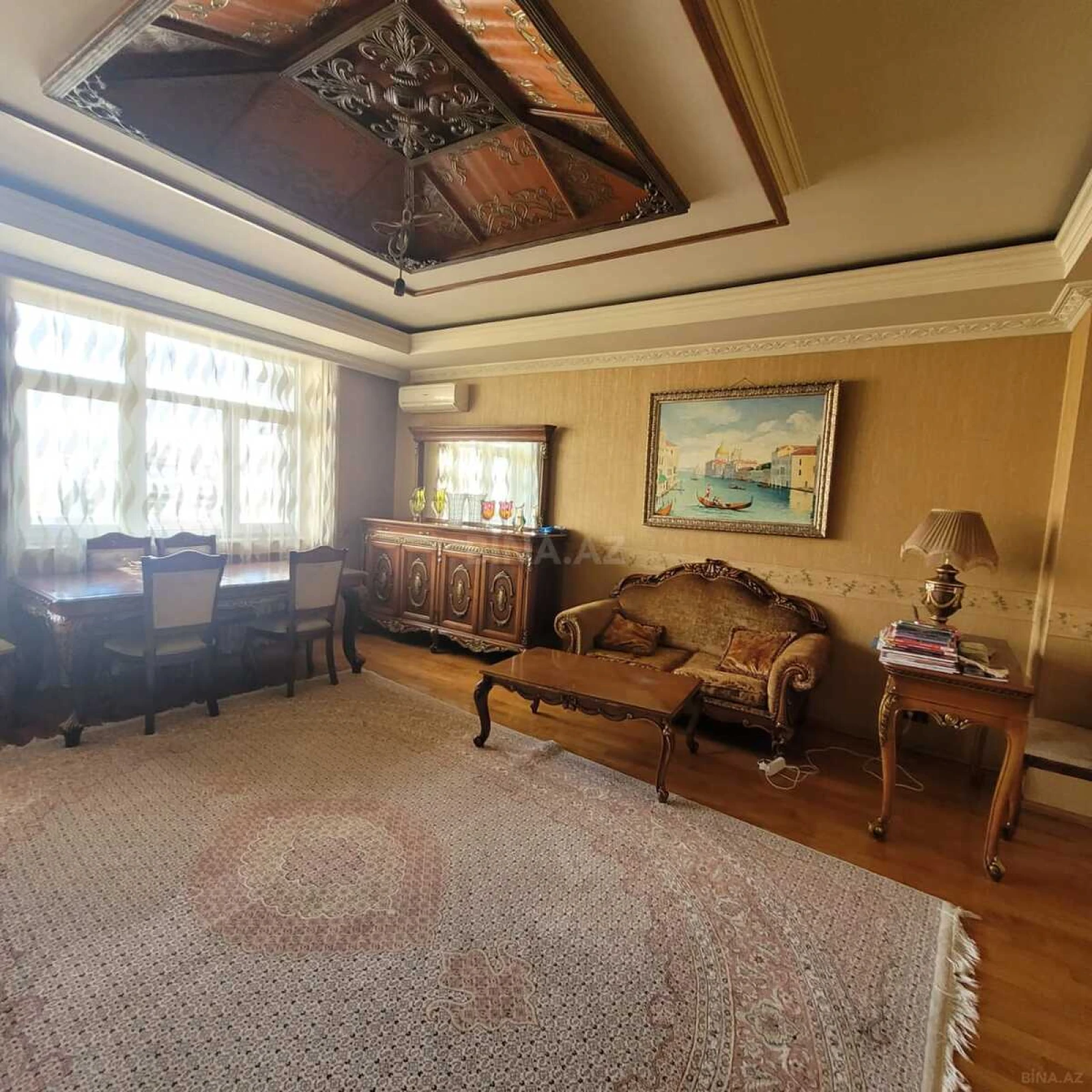 Satılır 2 otaqlı mənzil 92 m²