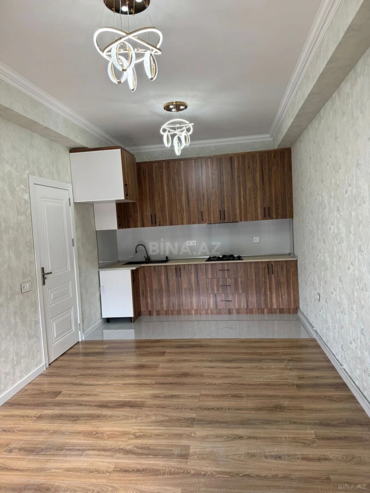 Kirayə verilir 2 otaqlı mənzil 60 m²