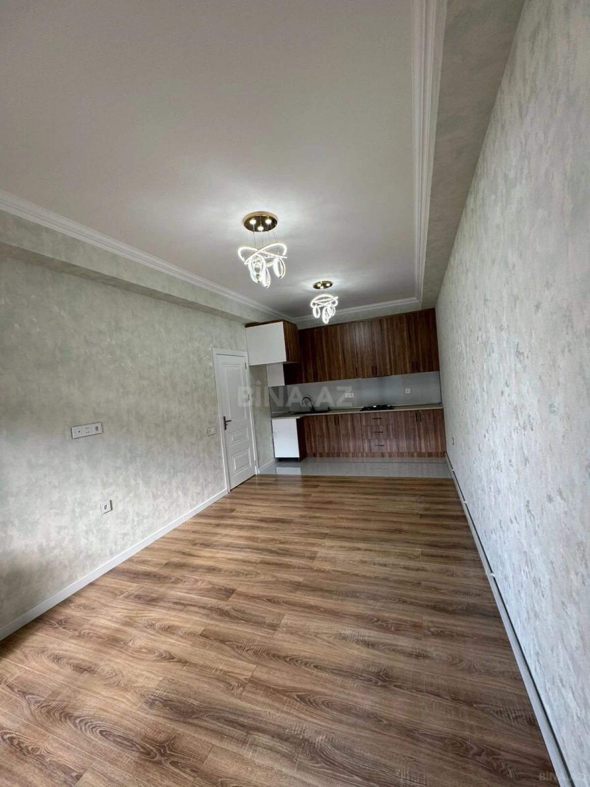 Kirayə verilir 2 otaqlı mənzil 60 m²