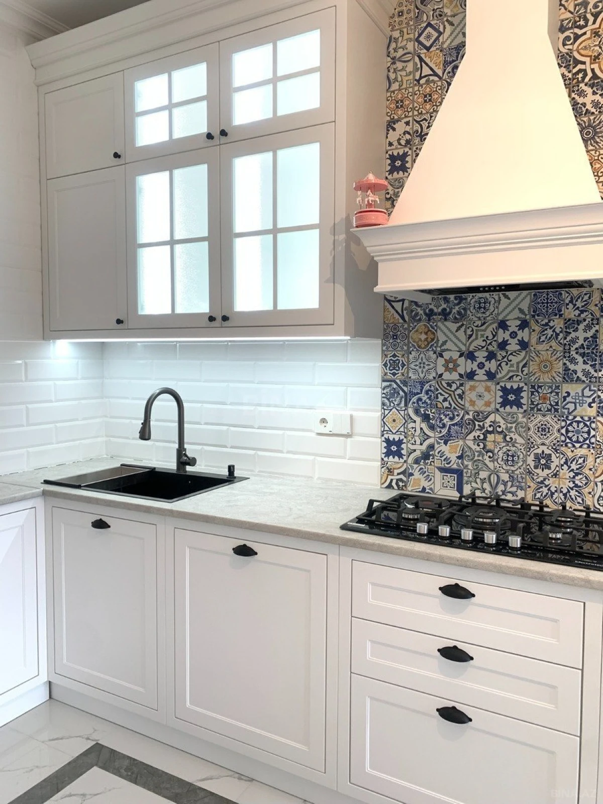 Satılır 4 otaqlı mənzil 117 m²