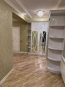 Satılır 3 otaqlı mənzil 141 m²