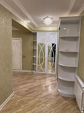 Satılır 3 otaqlı mənzil 141 m²