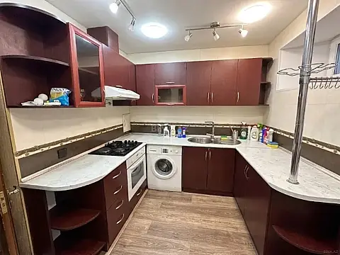 Kirayə verilir 2 otaqlı mənzil 68 m²