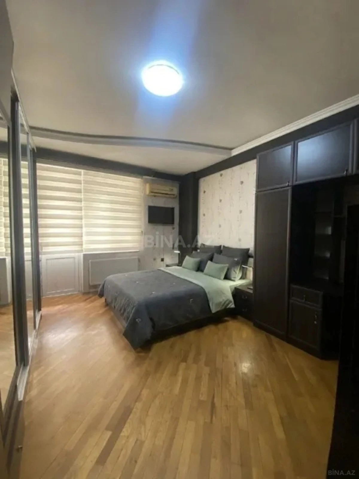Kirayə verilir 2 otaqlı mənzil 68 m²