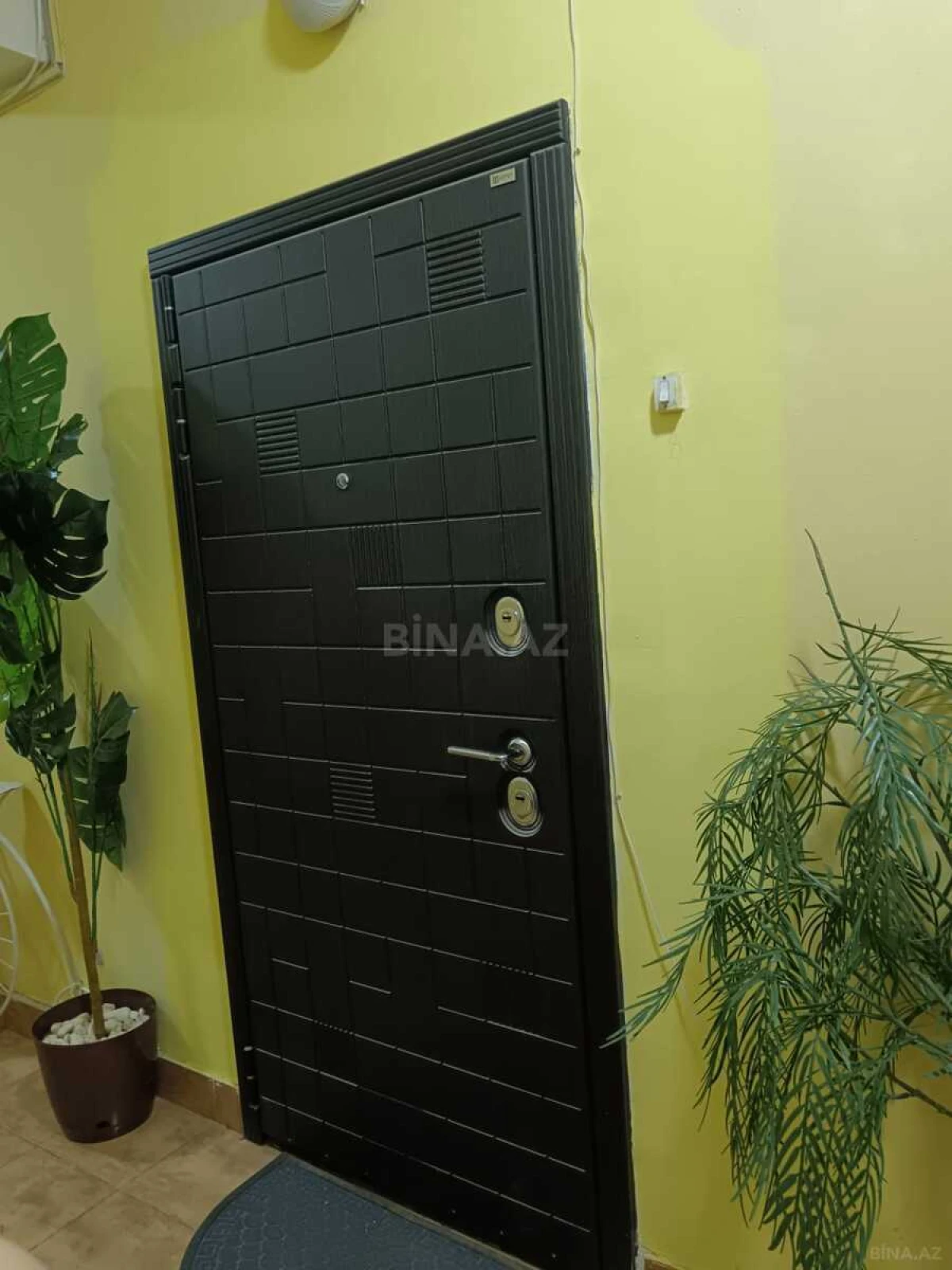 Satılır 2 otaqlı mənzil 68 m²