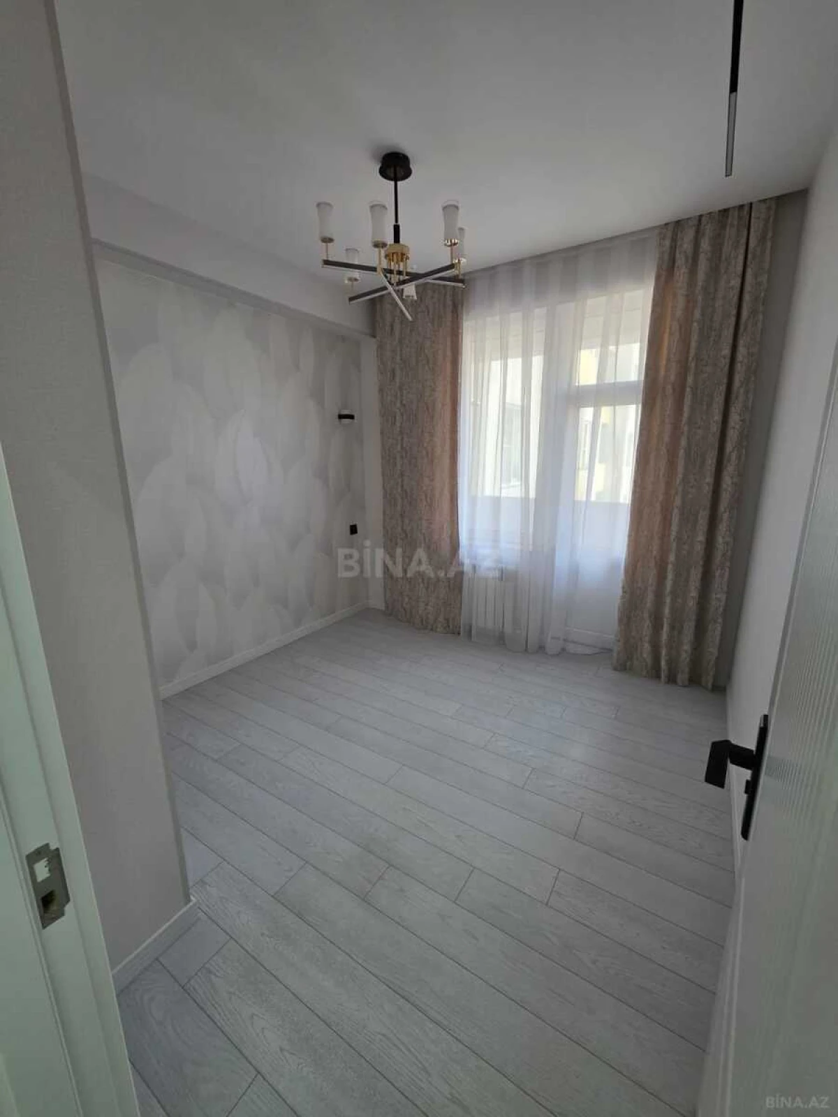 Satılır 1 otaqlı mənzil 41 m²