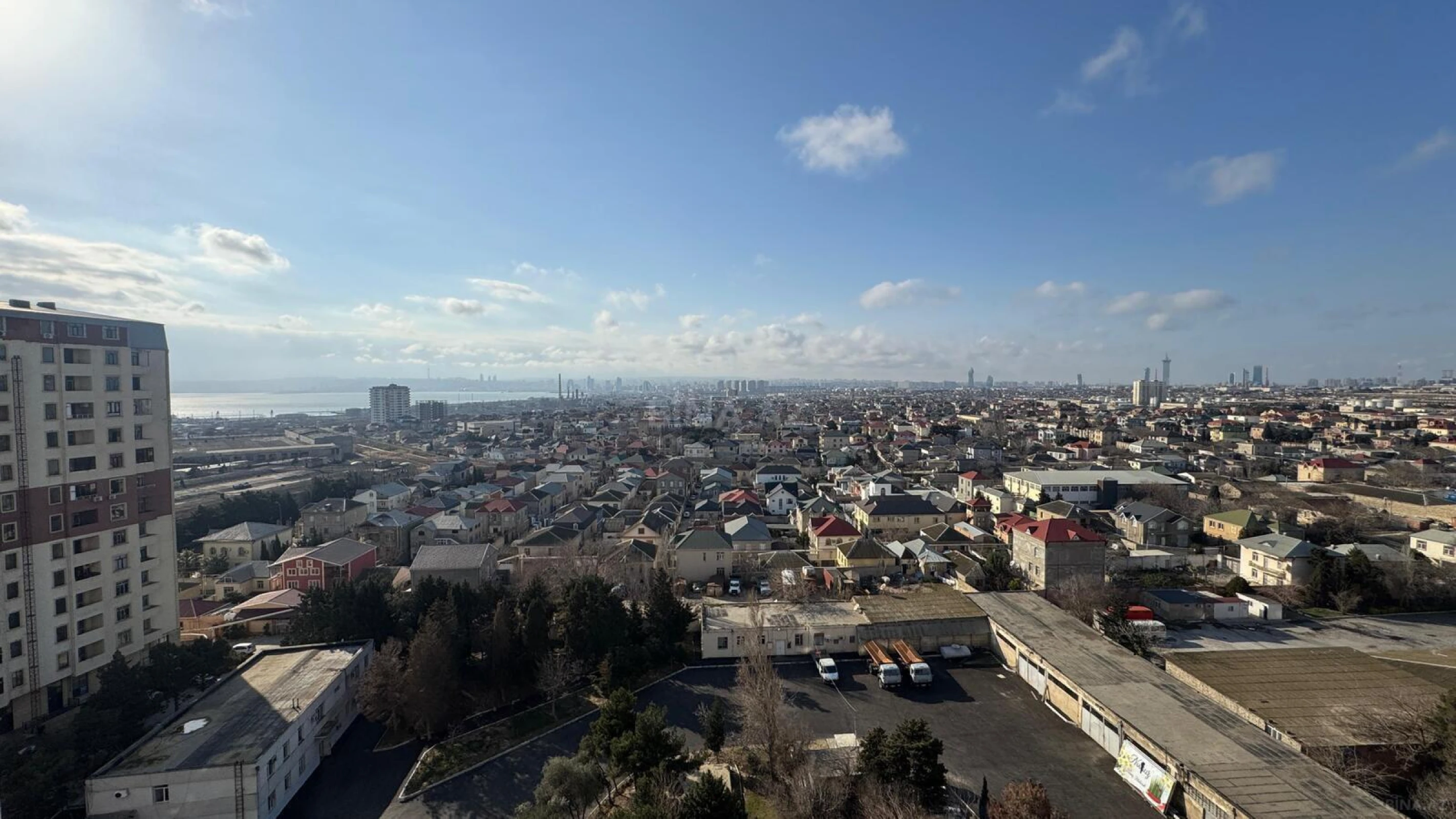 Kirayə verilir 4 otaqlı mənzil 112 m²