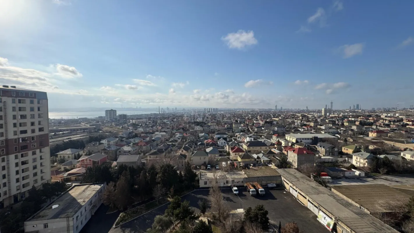 Kirayə verilir 4 otaqlı mənzil 112 m²