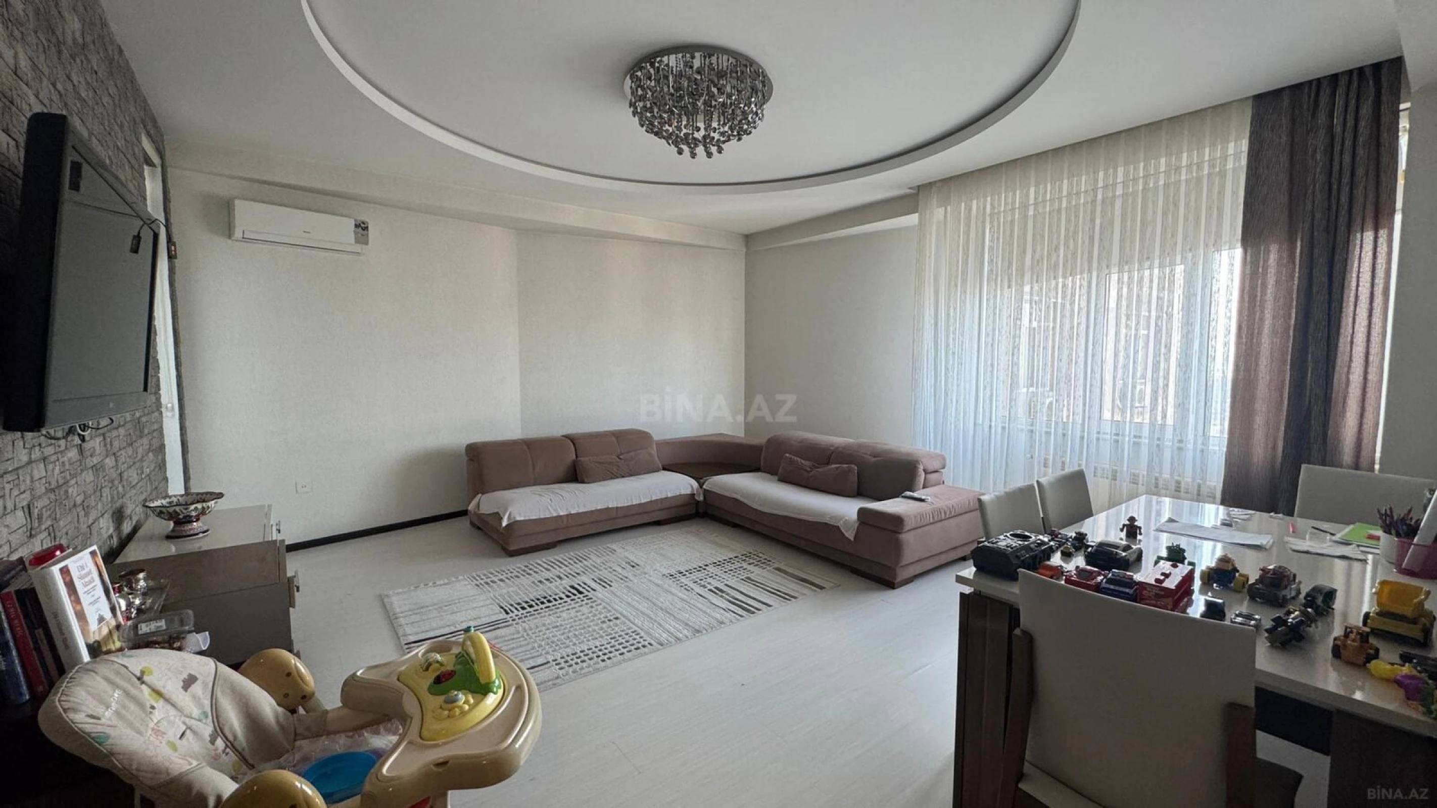 Kirayə verilir 4 otaqlı mənzil 112 m²
