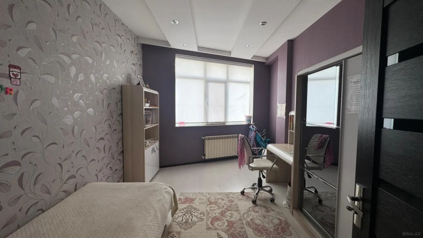Kirayə verilir 4 otaqlı mənzil 112 m²