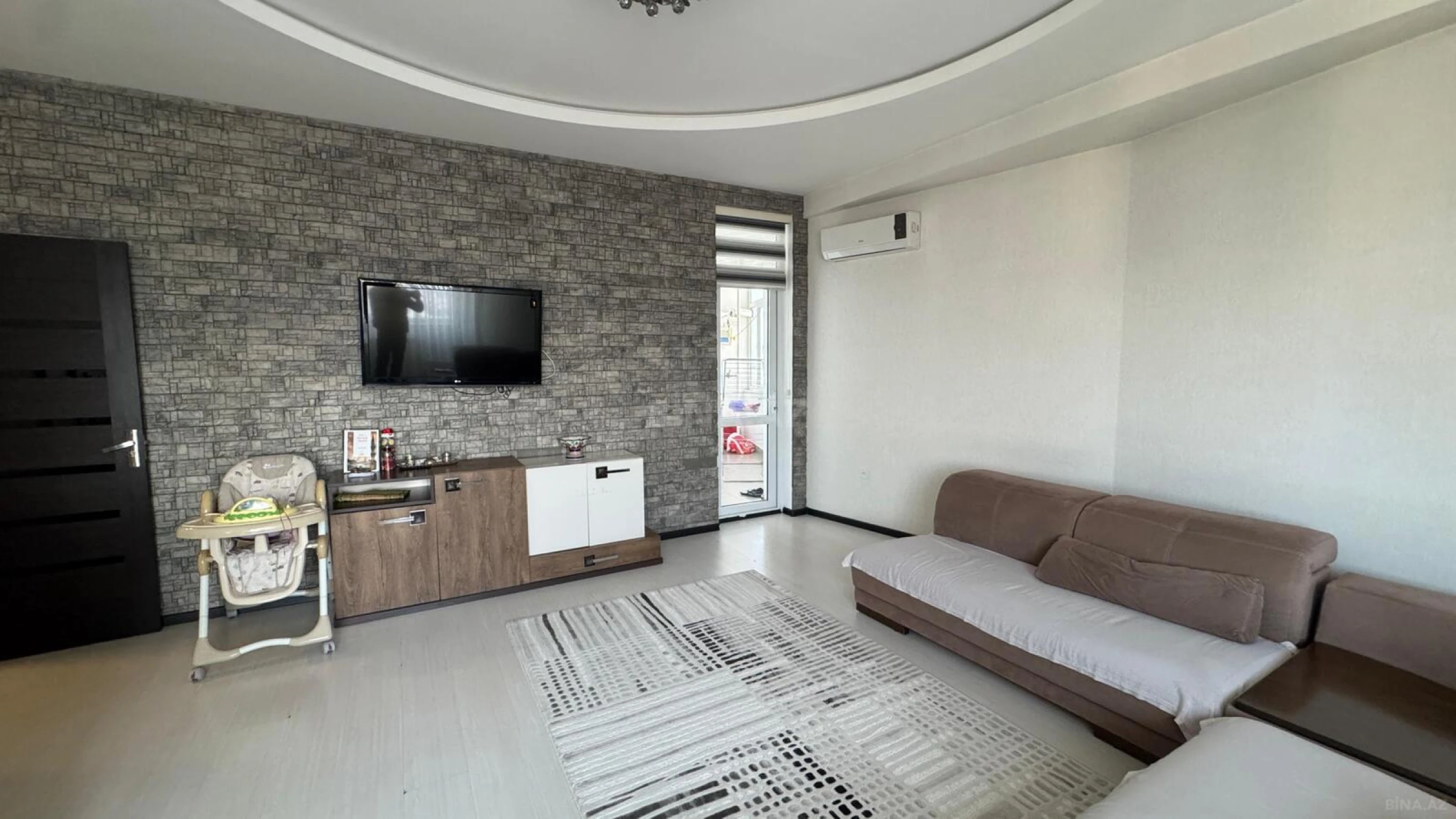 Kirayə verilir 4 otaqlı mənzil 112 m²