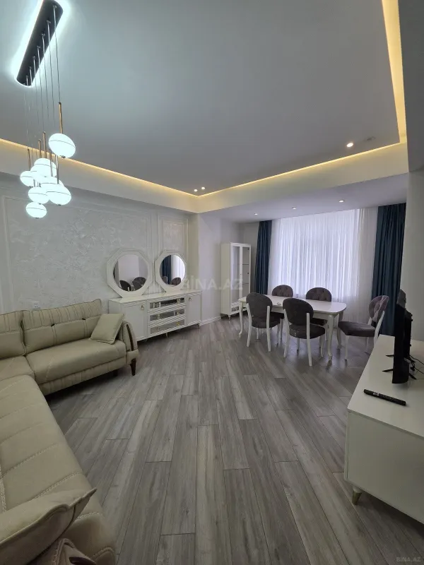 Satılır 2 otaqlı mənzil 111 m²