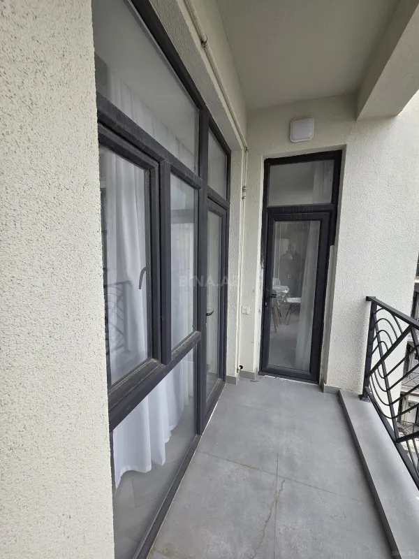 Satılır 2 otaqlı mənzil 111 m²