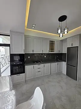 Satılır 2 otaqlı mənzil 111 m²
