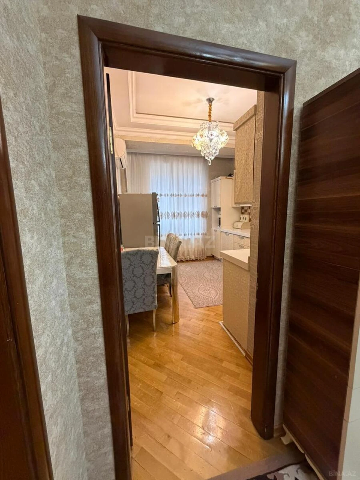 Satılır 2 otaqlı mənzil 100 m²