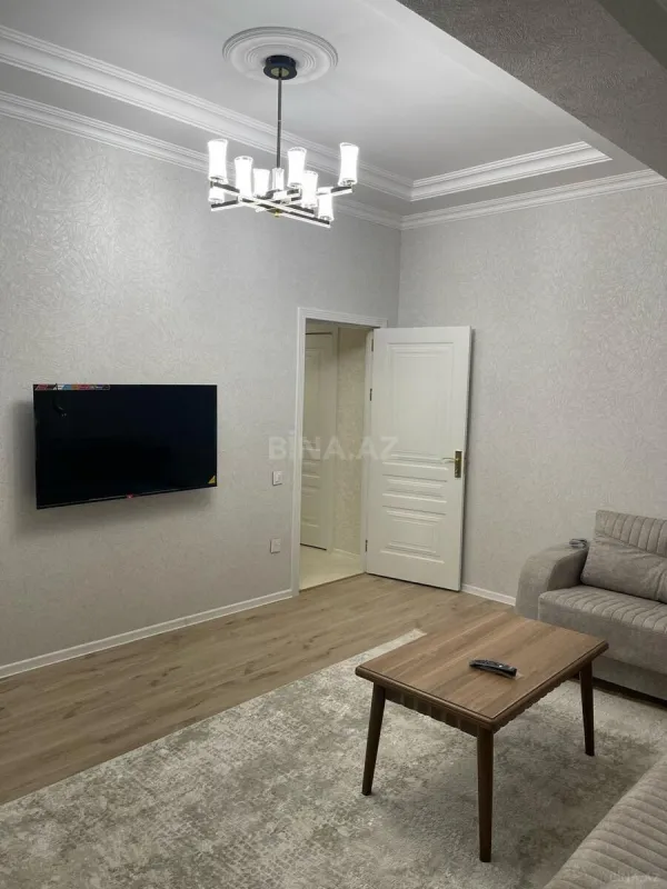 Satılır 2 otaqlı mənzil 82 m²