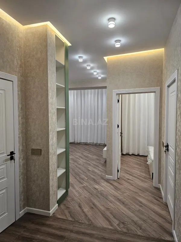 Kirayə verilir 2 otaqlı mənzil 65 m²