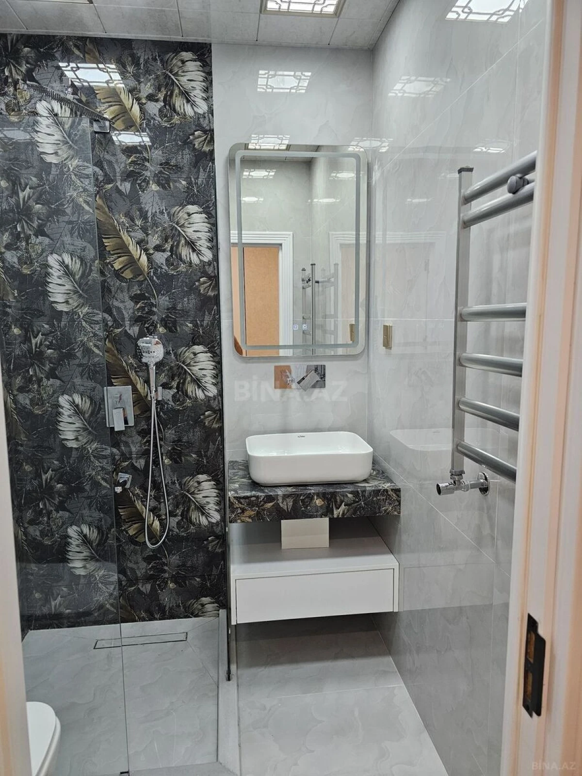 Kirayə verilir 2 otaqlı mənzil 65 m²