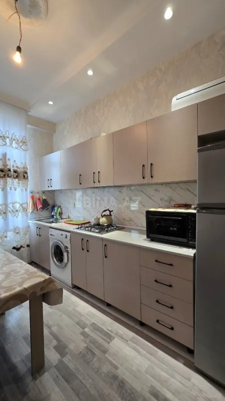 Satılır 1 otaqlı mənzil 35 m²