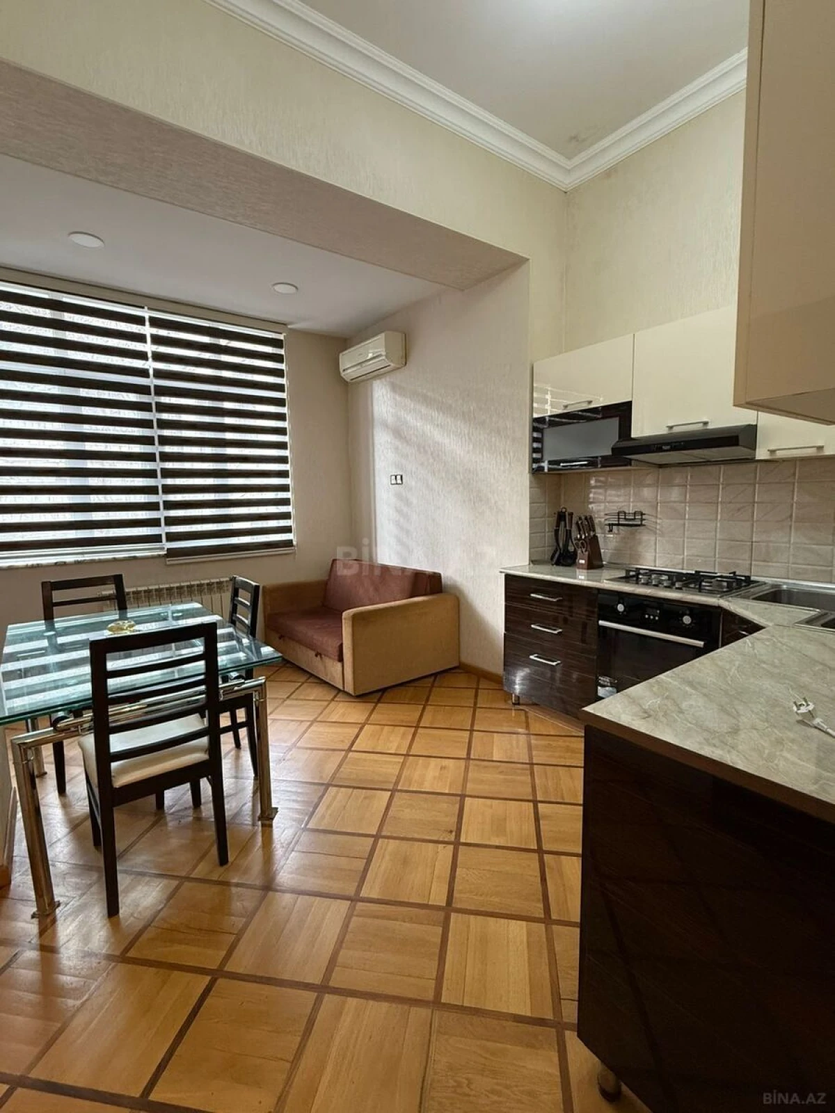 Kirayə verilir 3 otaqlı mənzil 120 m²