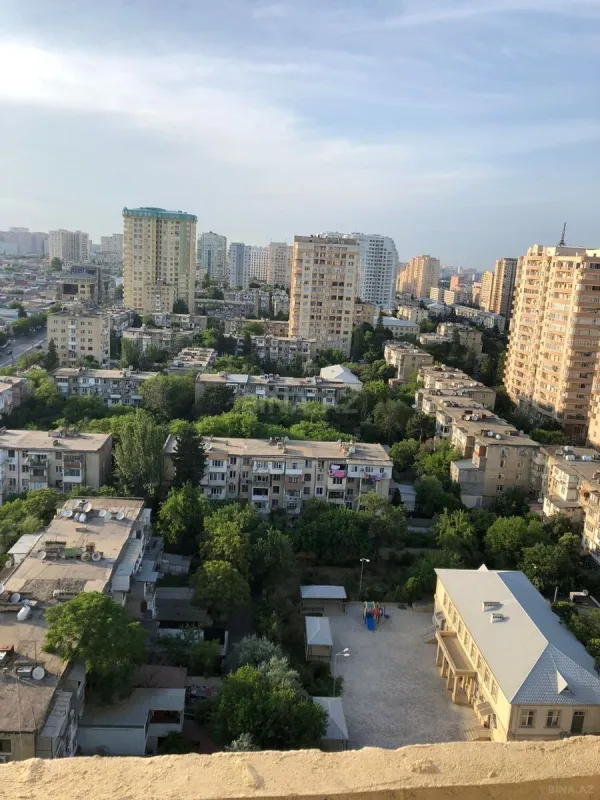 Kirayə verilir 3 otaqlı mənzil 120 m²