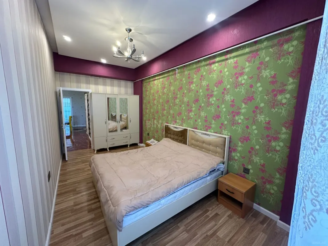 Kirayə verilir 3 otaqlı mənzil 120 m²