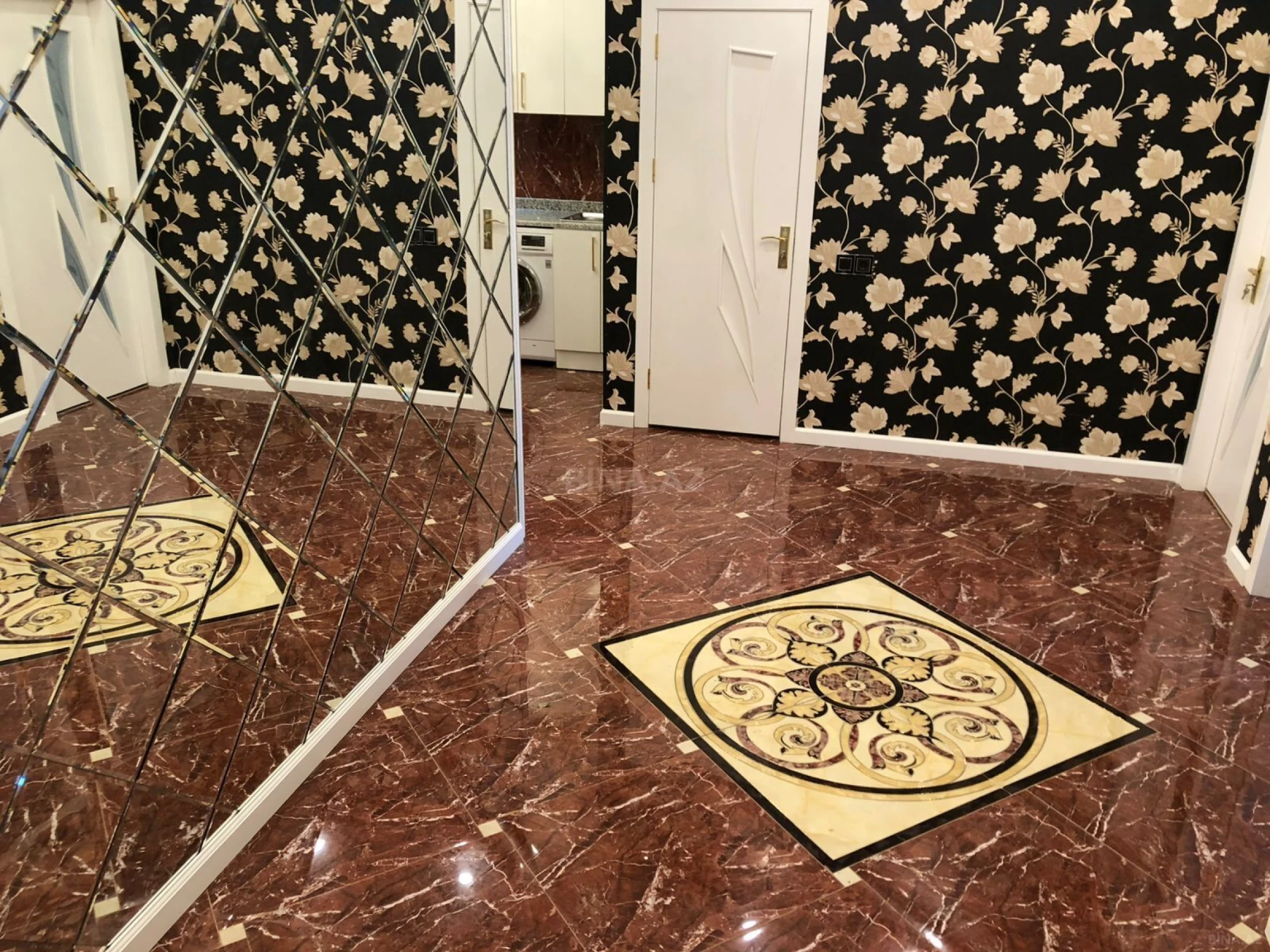 Kirayə verilir 3 otaqlı mənzil 120 m²