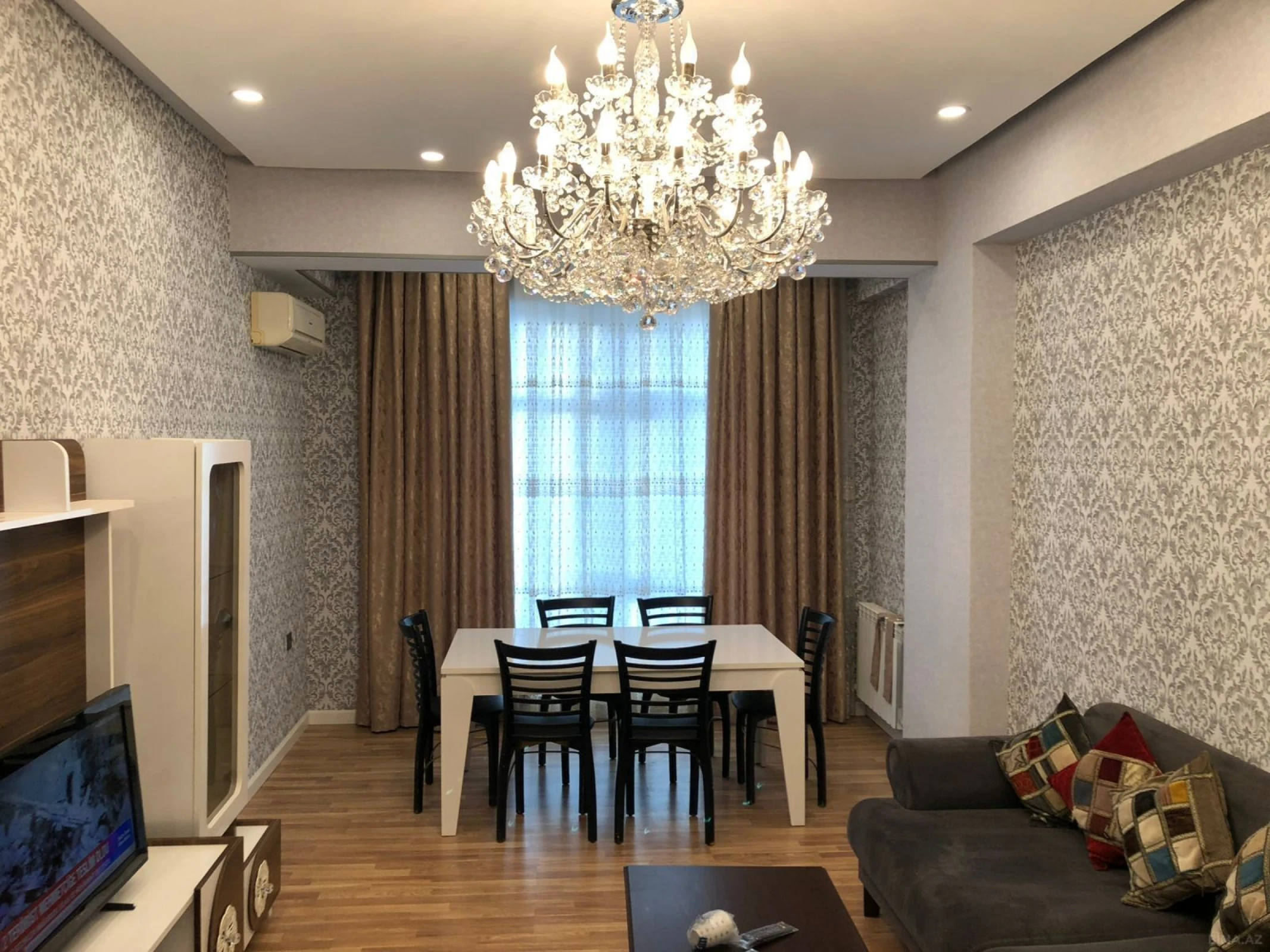 Kirayə verilir 3 otaqlı mənzil 120 m²