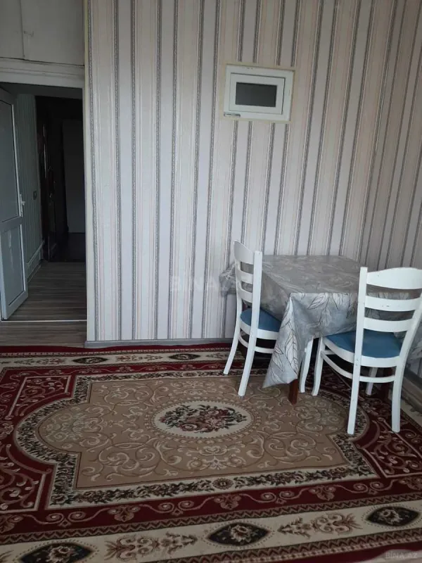 Kirayə verilir 2 otaqlı mənzil 60 m²