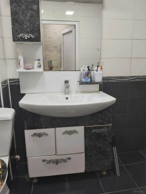 Satılır 2 otaqlı mənzil 65 m²