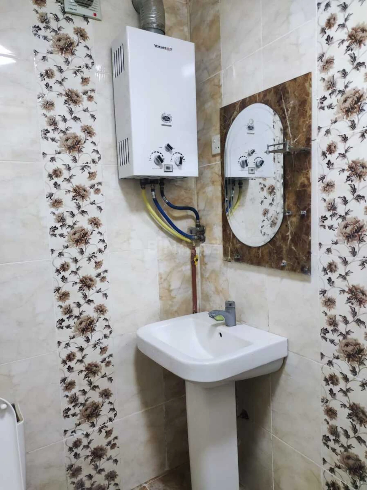 Satılır 2 otaqlı mənzil 52 m²