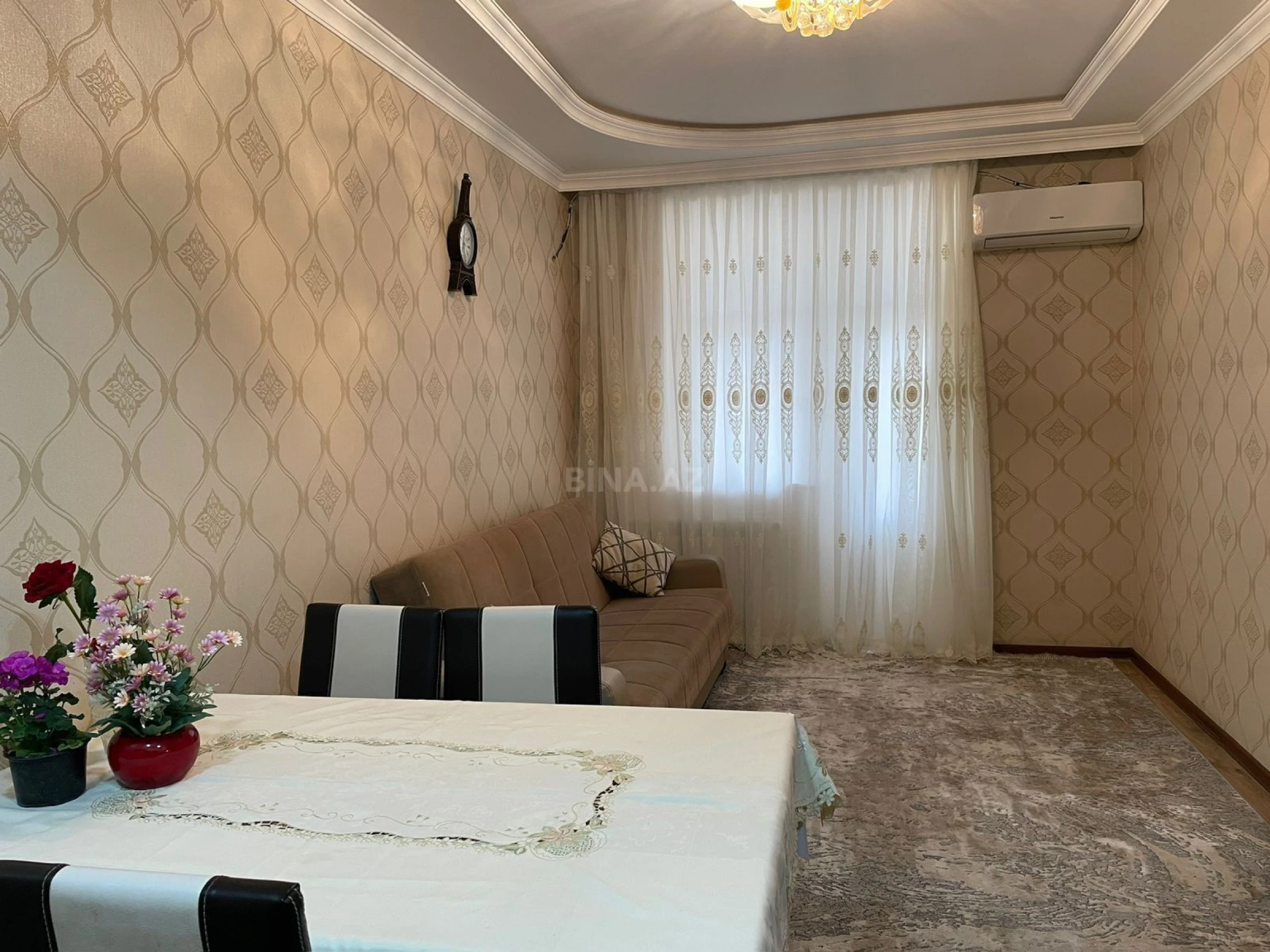 Kirayə verilir 2 otaqlı mənzil 60 m²