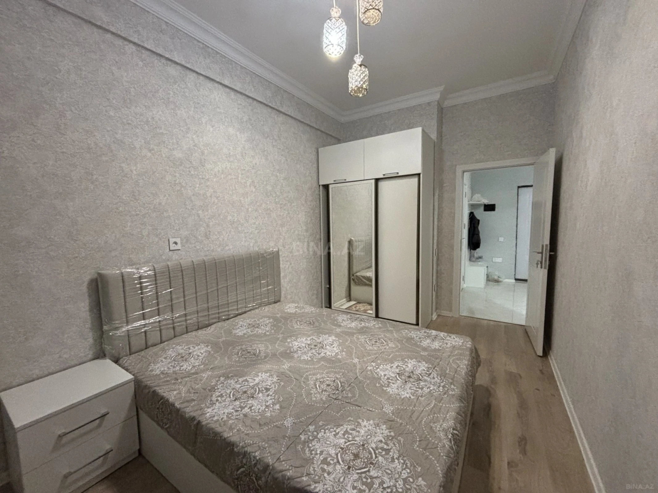 Kirayə verilir 2 otaqlı mənzil 63 m²