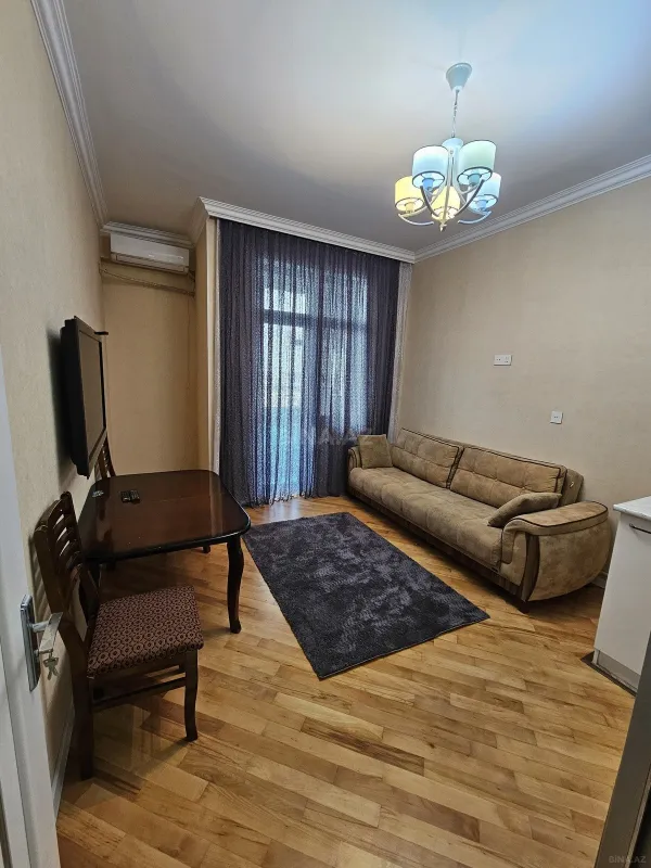 Satılır 2 otaqlı mənzil 42 m²