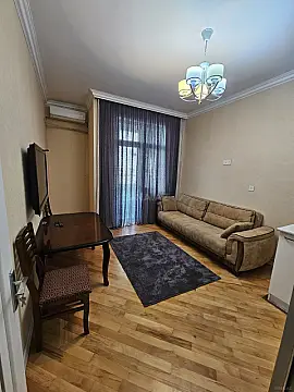 Satılır 2 otaqlı mənzil 42 m²